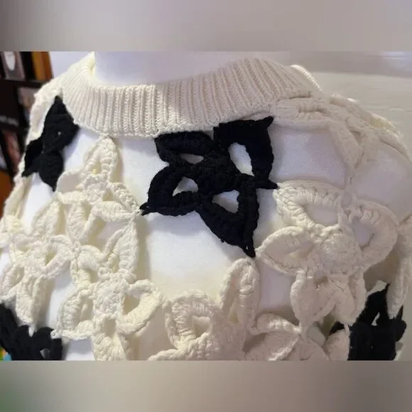 Zara Limited Edition Black White Women's Floral Crochet Sweater Boho Festival - Picture 16 of 16